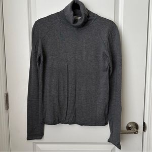 Stradivarius Turtleneck Longsleeve Sweater